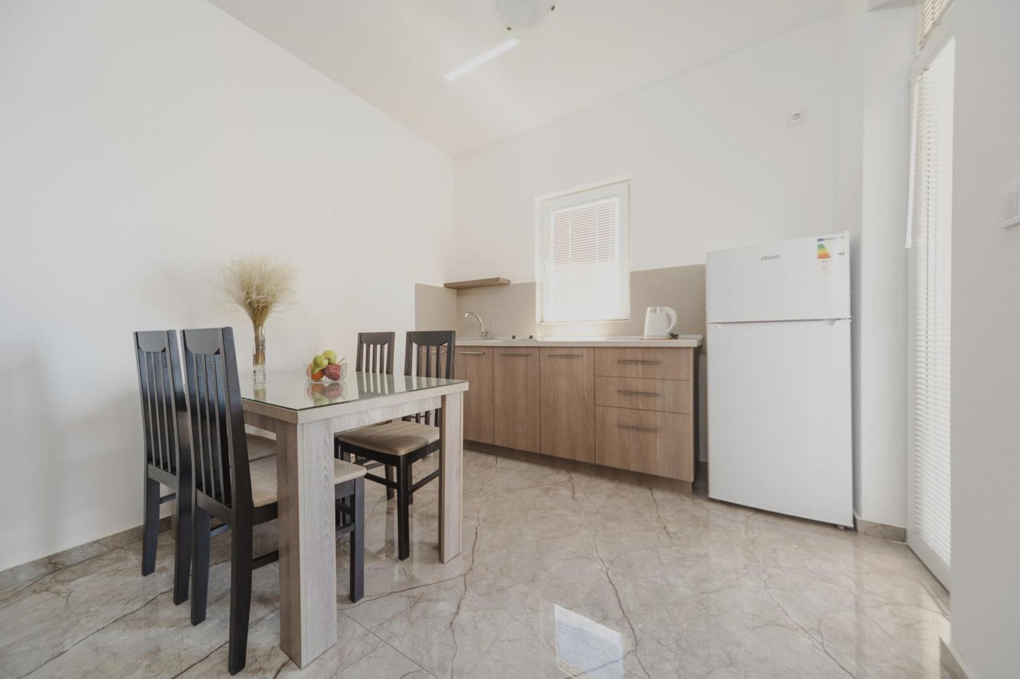 Apartmani Agape Petrovac Eksteriør bilde