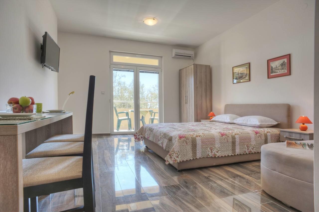 Apartmani Agape Petrovac Eksteriør bilde